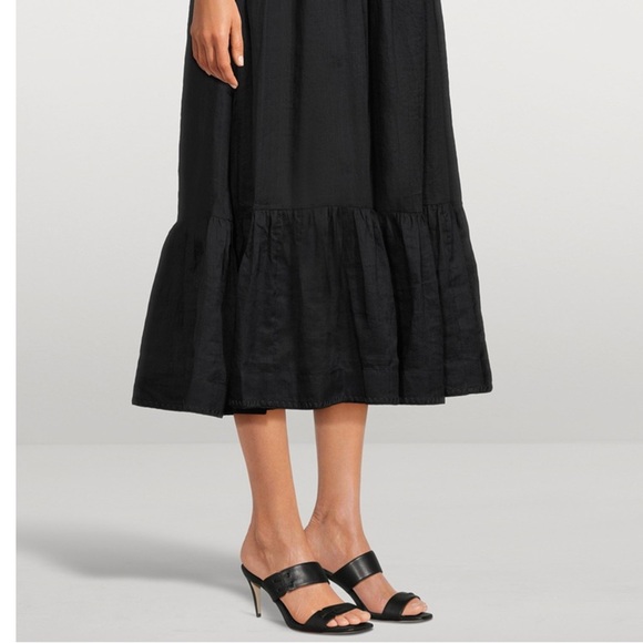 MANOLO BLAHNIK Black Nebre Leather Mules - Picture 2 of 13